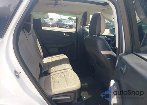 2021 Ford Escape Sel z USA, uszkodzony, nr VIN 1FMCU0H6XMUB09537